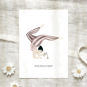 Postkarte · Start your day right | Yoga